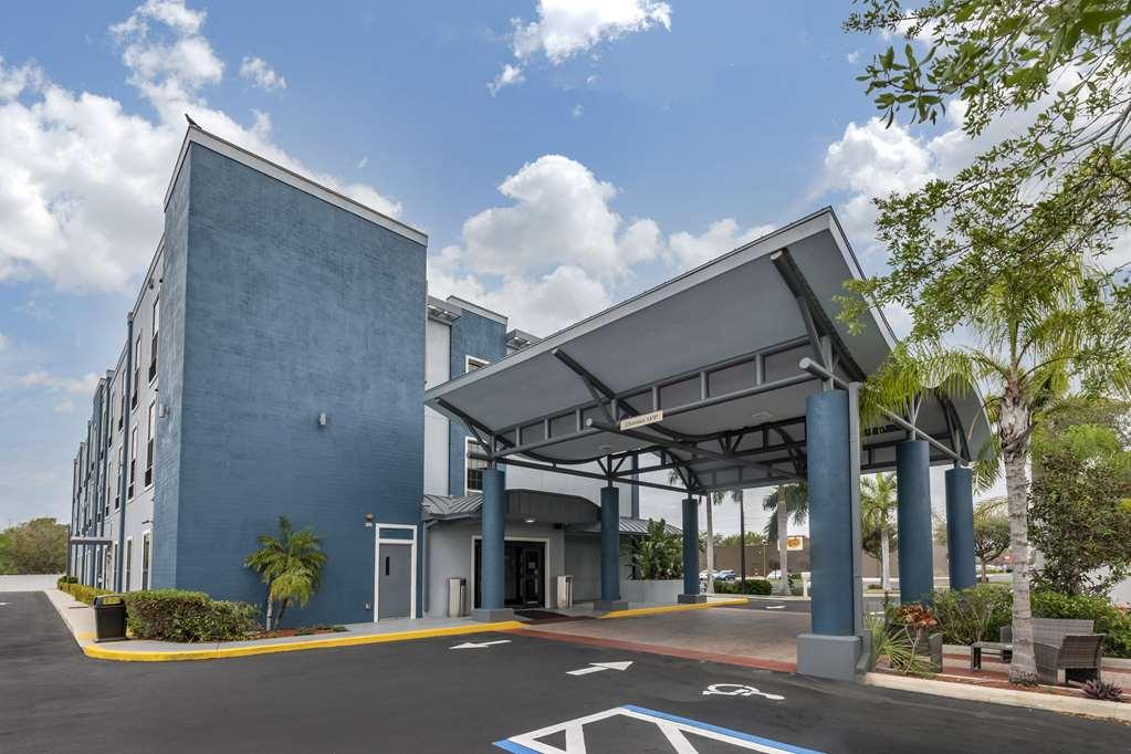 Best Western Plus Bradenton Gateway Hotel Exterior foto